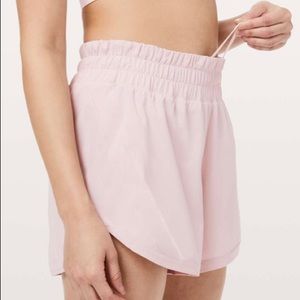 Lululemon Track That Mid-Rise Lined Short 5” light pink running shorts